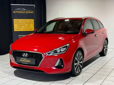 Gebraucht Hyundai i30 Trend 136 PS (100 kW) 2018 Rot Limousine