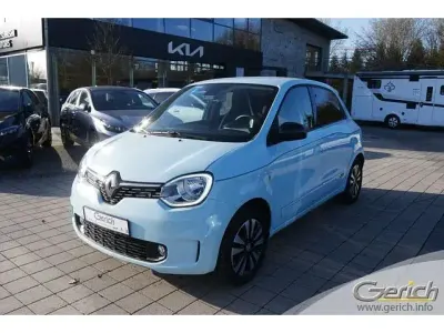 Gebraucht Renault Twingo Techno 60 kW (82 PS) 2023 Pastellblau Kleinwagen