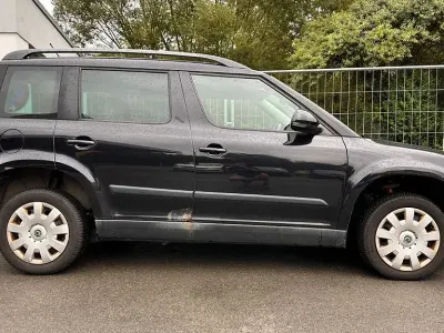 Gebraucht Skoda Yeti Plus Edition 110 PS (80 kW) 2013 Schwarz SUV