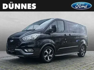 Second-hand Ford Tourneo Custom Active 2023 Negru Van
