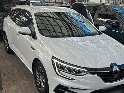 Gebraucht Renault Mégane IV Intens 140 PS (102 kW) 2021 Weiß Kombi