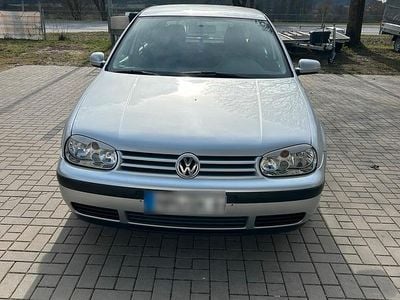 Gebraucht VW Golf IV 101 PS (74 kW) 2001 Silber Kleinwagen