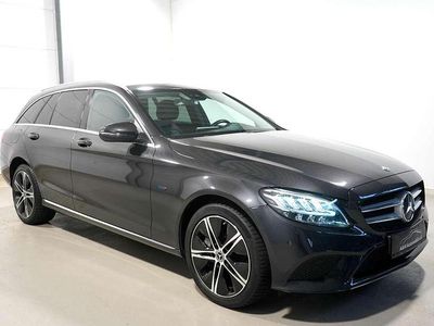 Gebraucht Mercedes C300e Avantgarde 194 PS (142 kW) 2020 Grau Limousine
