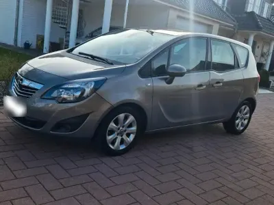 Gebraucht Opel Meriva 101 PS (74 kW) 2010 Braun Van / Kleinbus