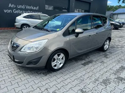 Gebraucht Opel Meriva Design Edition 110 PS (80 kW) 2011 Braun Van / Kleinbus