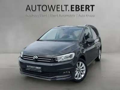 Gebraucht VW Touran Highline 150 PS (110 kW) 2023 Grau Van / Kleinbus