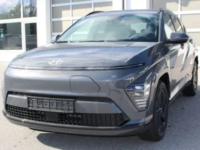 Neu Hyundai Kona Trend 99 kW (135 PS) 2025 Ecotronic grey SUV