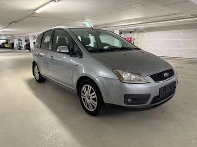Grau Gebraucht 2004 Ford C-MAX Ghia Van / Kleinbus | 2.000 € (Fairer Preis)