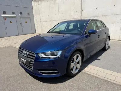 Gebraucht Audi A3 Ambiente 122 PS (89 kW) 2013 Blau Limousine
