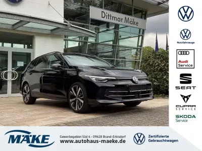 Neu VW Golf VIII Style 150 PS (110 kW) 2026 Grenadillschwarz metallic Kombi