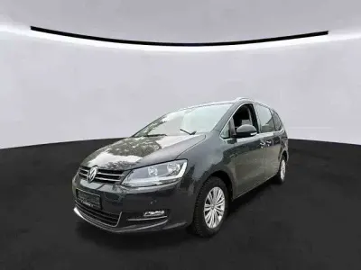 Gebraucht VW Sharan Highline 150 PS (110 kW) 2022 Grau Van / Kleinbus