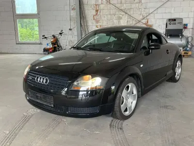 Second-hand Audi TT 179 CP (131 kW) 1999 Negru Coupe