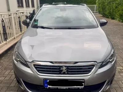 Gebraucht Peugeot 308 GT-line 131 PS (96 kW) 2017 Silber Limousine