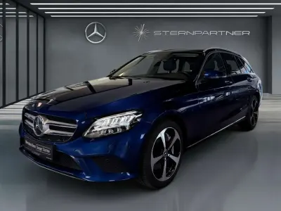 Używany Mercedes C300e 320 KM (235 kW) 2021 Niebieski Sedan/Limuzyna