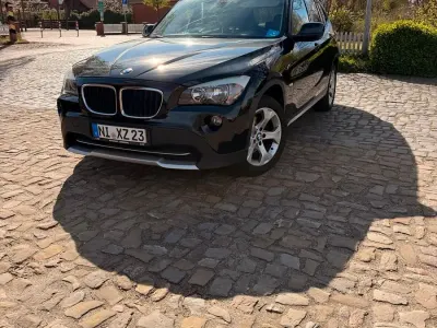 Gebraucht BMW X1 142 PS (104 kW) 2011 Schwarz SUV