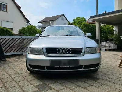 Gebraucht Audi A4 Basis 125 PS (91 kW) 1998 Silber Limousine