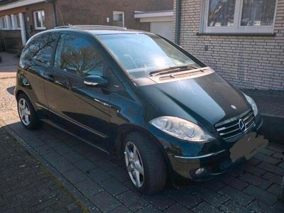 Mercedes A200