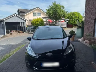 Gebraucht Ford Fiesta Titanium 97 PS (71 kW) 2009 Schwarz Limousine