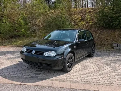 Gebraucht VW Golf IV 131 PS (96 kW) 2003 Schwarz Kleinwagen