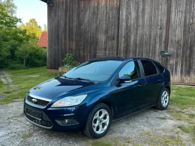 Gebraucht Ford Focus 101 PS (74 kW) 2011 Blau Limousine