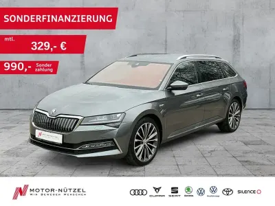 Używany Skoda Superb LAURIN & KLEMENT 218 KM (160 kW) 2022 Szary Kombi