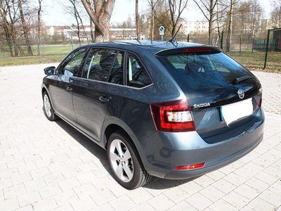 Usata Skoda Rapid Style 110 CV (80 kW) 2018 Grigio Utilitaria