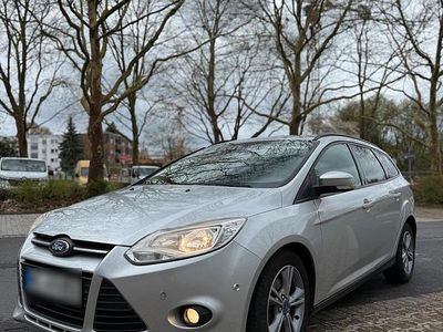 Gebraucht Ford Focus 116 PS (85 kW) 2013 Kombi