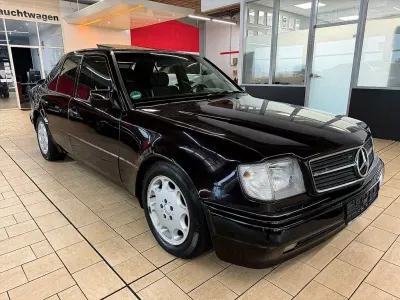 Gebraucht Mercedes E500 326 PS (239 kW) 1991 Andere (metallic) Limousine