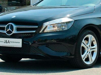 Usata Mercedes A180 122 CV (89 kW) 2013 Nero Berlina