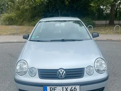 Gebraucht VW Polo 54 PS (39 kW) 2004 Grau Kleinwagen