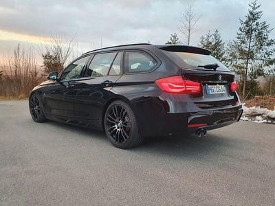 Schwarz Gebraucht 2016 BMW 330 M Sport Kombi | 15.500 € (Superpreis)