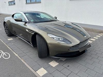 Aston Martin DB11