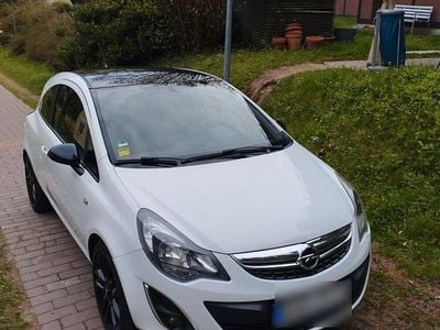 Gebraucht Opel Corsa Edition 87 PS (63 kW) 2012 Weiß Kleinwagen