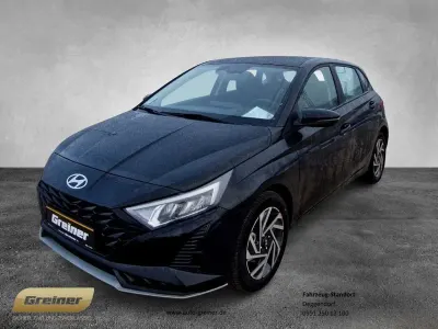 Gebraucht Hyundai i20 Trend 90 PS (66 kW) 2026 Schwarz Kleinwagen
