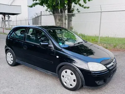 Używany Opel Corsa 80 KM (58 kW) 2005 Czarny Hatchback
