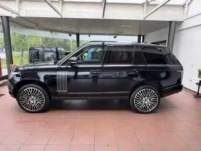 Gebraucht Land Rover Range Rover SVAutobiography 551 PS (405 kW) 2017 Schwarz SUV