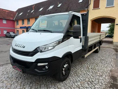 Gebraucht Iveco Daily 179 PS (131 kW) 2017 Weiß Van / Kleinbus