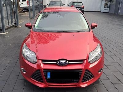 Gebraucht Ford Focus 150 PS (110 kW) 2013 Rot Kombi