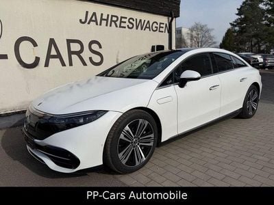 Gebraucht Mercedes EQS450+ 264 kW (360 PS) 2023 Manufaktur opalithweiß magno Limousine