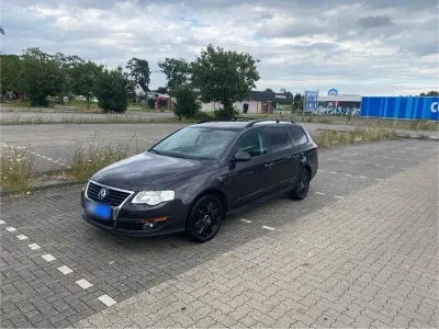 Gebraucht VW Passat 2009 Grau Kombi