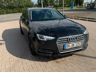 Gebraucht Audi A4 Comfort 190 PS (139 kW) 2018 Schwarz Kombi
