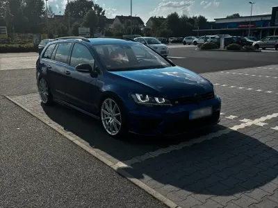Gebraucht VW Golf VII R 300 PS (220 kW) 2016 Blau Kombi
