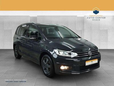 Grau Gebraucht 2020 VW Touran IQ Drive Van / Kleinbus | 24.890 € (Guter Preis)