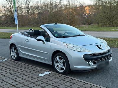 Gebraucht Peugeot 207 CC 109 PS (80 kW) 2009 Silber Cabrio