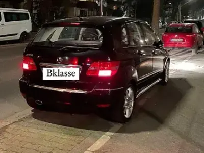 Gebraucht Mercedes B170 116 PS (85 kW) 2009 Schwarz Van / Kleinbus