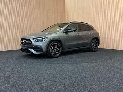 Gebraucht Mercedes GLA200 AMG line 150 PS (110 kW) 2021 Grau SUV