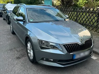 Gebraucht Skoda Superb Premium Edition 2018 Silber Kombi