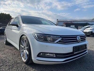 Weiß Gebraucht 2016 VW Passat Comfortline Limousine | 8.900 € (Fairer Preis)
