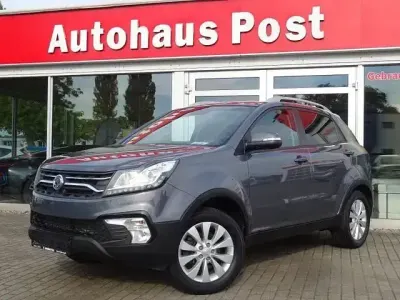 Gebraucht SsangYong Korando 150 PS (110 kW) 2019 Grau SUV