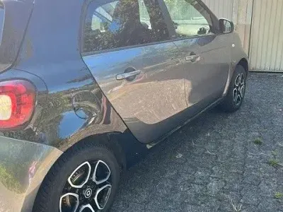 Gebraucht Smart ForFour Passion 71 PS (52 kW) 2018 Grau Kleinwagen
